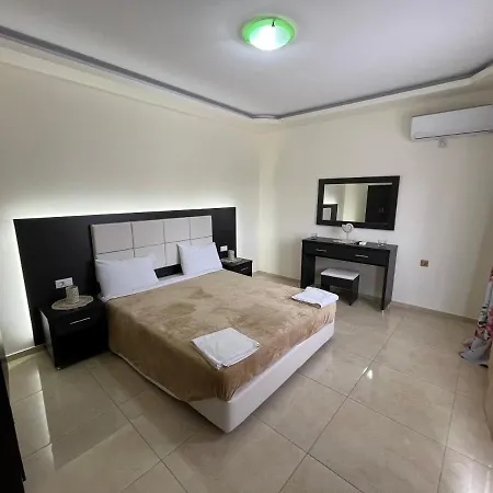 Anatoli Deluxe House *