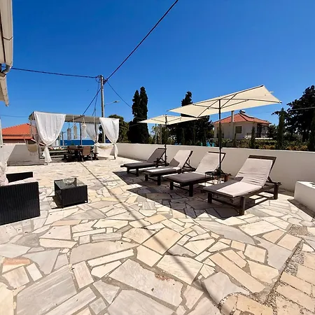 Apartman Anatoli Deluxe House Amúdi